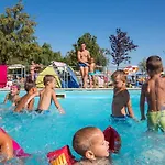 - Balaton 20304