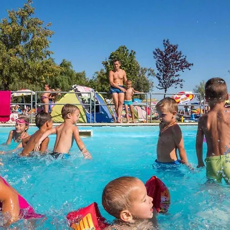 - Balaton 20304